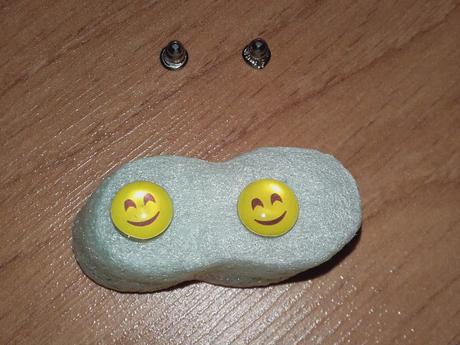 Náušnice emotikon zčervenat,