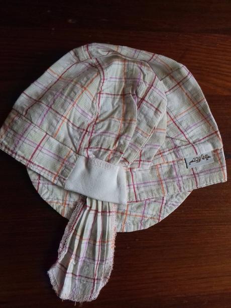 pirátka kloubouček vel.2 top stav , <50