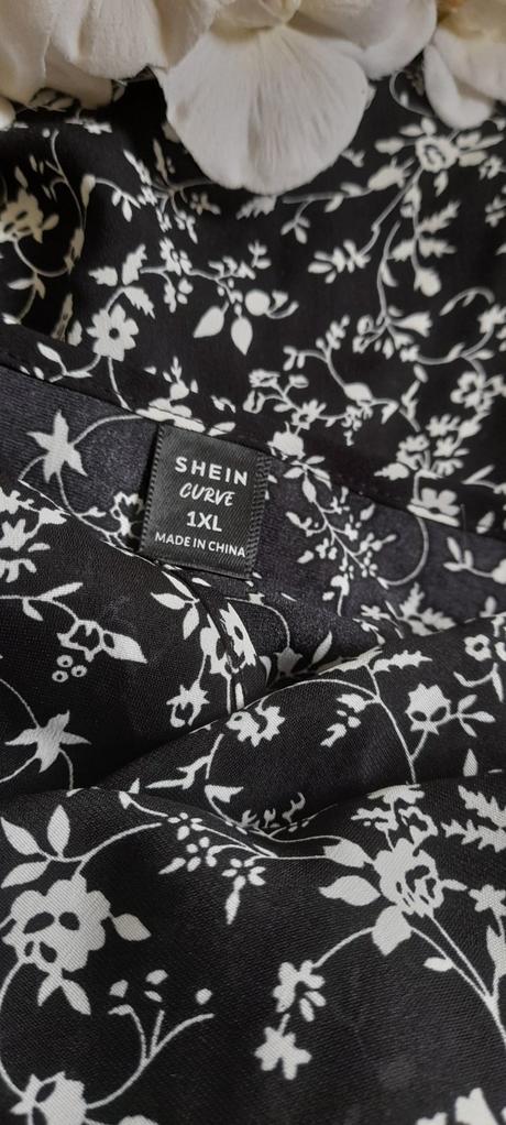 Shein květinové šaty s dlouhými rukávy, 44