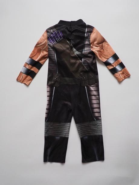 Kostým hawkeye vel 104,