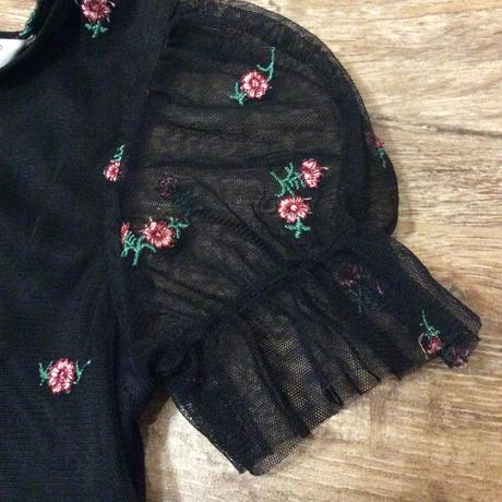 Lehké tylové šaty s vyšívanými květinkami, primark,116