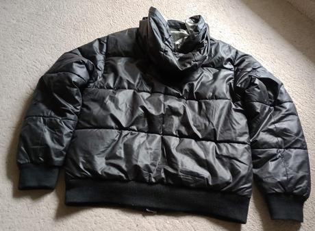 Teplá zimní bunda, c&a,146