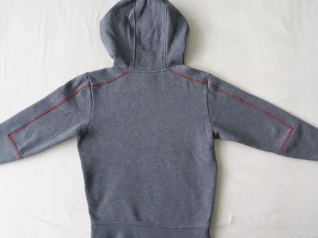 Mikina zn. umbro vel. 134, umbro,134