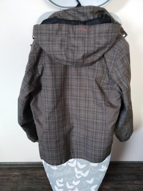 Zimní sportovní lyžařská/snowbordová bunda, 42