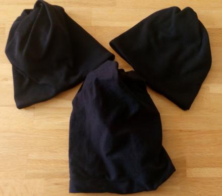 Čepičky s otvorem na culík vel.92-104, 92