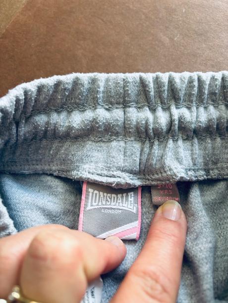 D38/ 3/4 tepláky - v.9/10 let, lonsdale,140