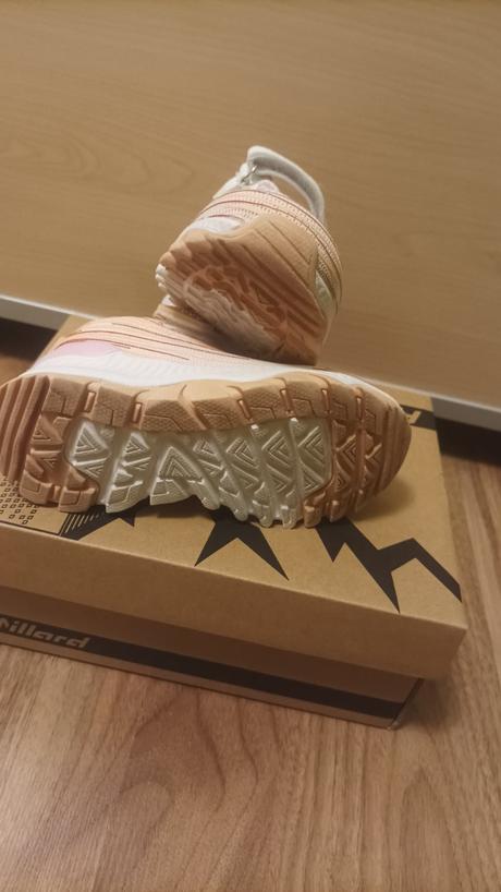 Dívčí tenisky - vel. 25, 25