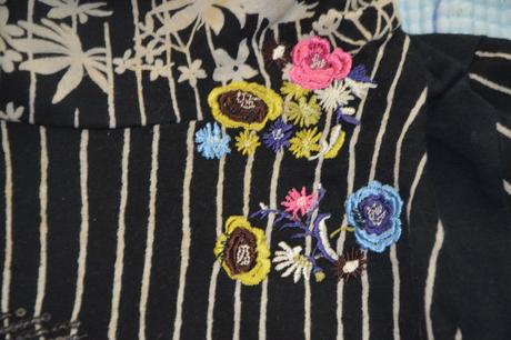 146 152 rolák s výšivkou a flitry, replay,152