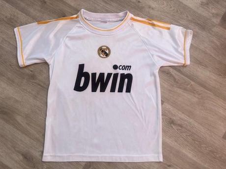 Dres benzema 146/152, 146