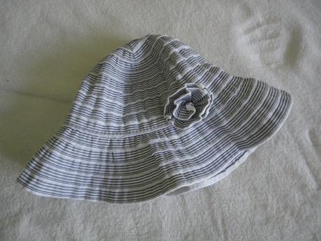 Krásný letní klobouk, obvod 54-56cm, 134