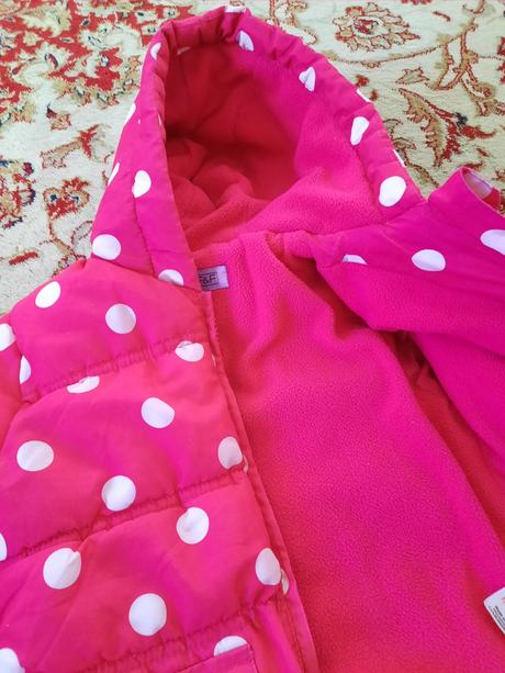 Zimní puntíkatá bunda, f&f,86