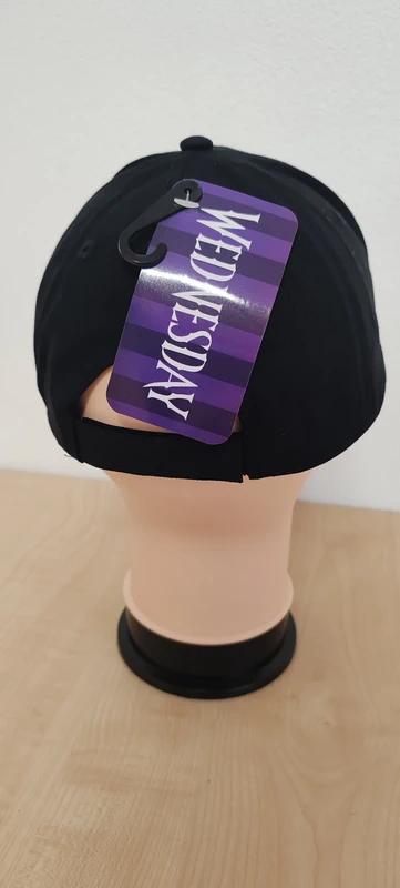 Wednesday kšiltovka,