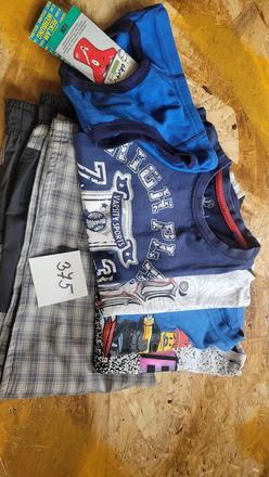 Plátěné kalhoty, 4 x triko a nové slipy, 104–116