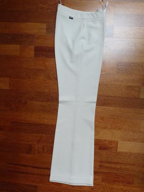 Lehké elegantní kalhoty s puky, 36