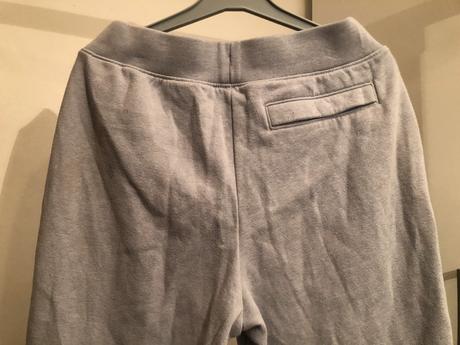 Šedé tepláky s tkaničkou a kapsami, 158