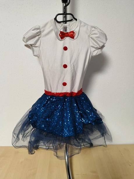 Marry poppins,