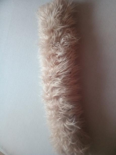 Nový chlupatý polštář, 