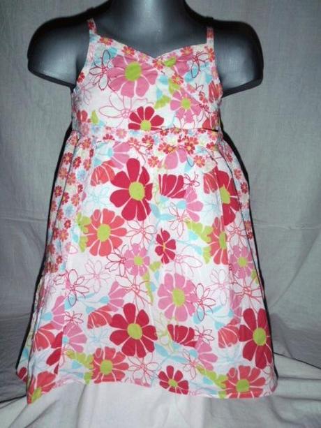 Nádherné květované šaty - bohatá sukýnka, girl2girl,98