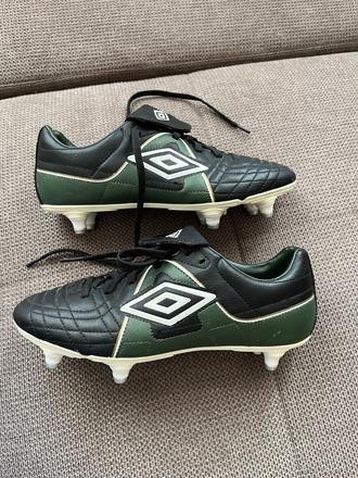 Kopačky umbro speciali, 39