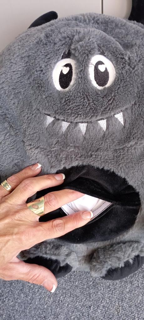 Plyšák šedý monster zn."disney",