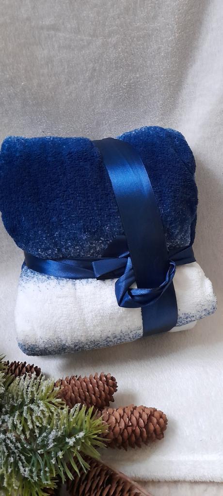 Hřejivá deka s kapucí, 