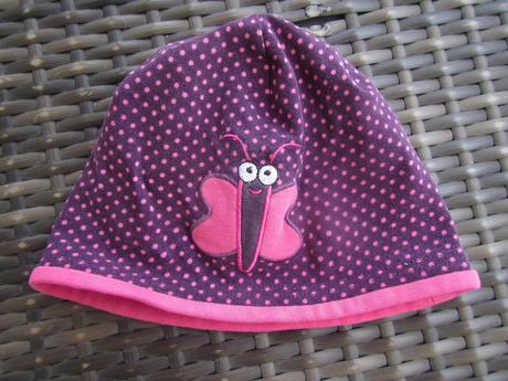 2x čepička, drace, yetty,110