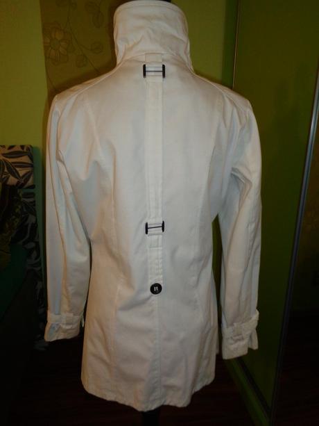 Krásný bílý kabát, l