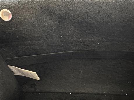 Černý organizér do auta do zavazadlového prostoru, 