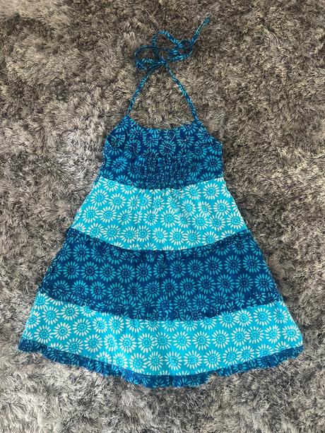 Šaty se zavazováním za krk vel. 104, 104