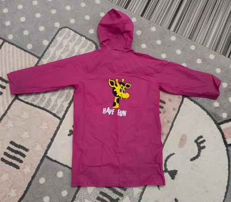 Dívčí pláštěnka, 128