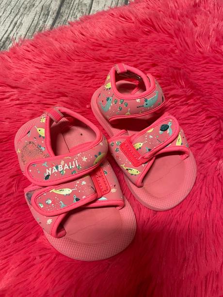 Dívčí sandále decathlon 25, nabaiji,25