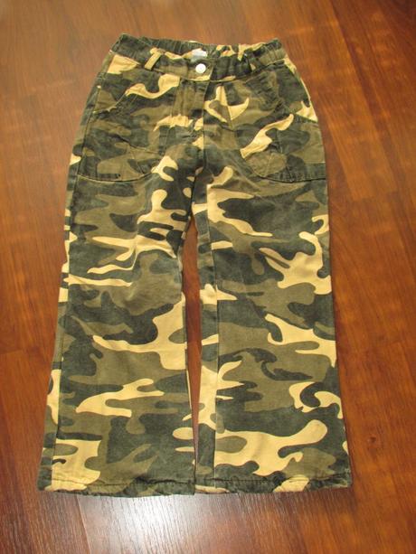 Maskáčové kalhoty, 104