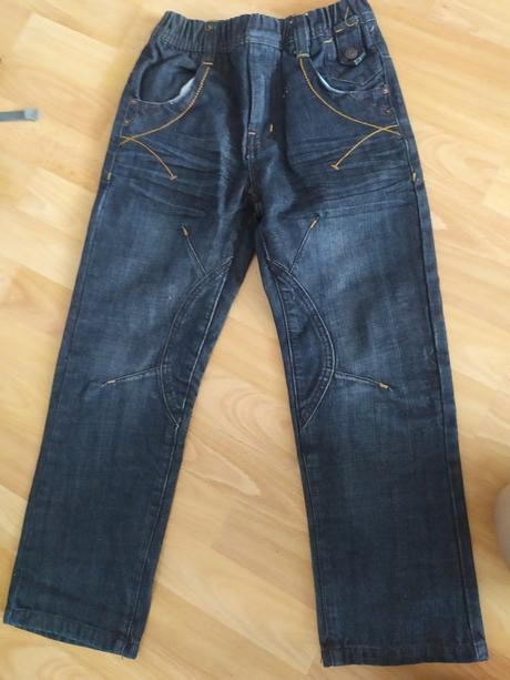Džíny, 122