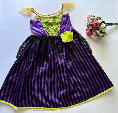 St4/ kostym oboustranný  čarodějka- v. 4/6 let, 