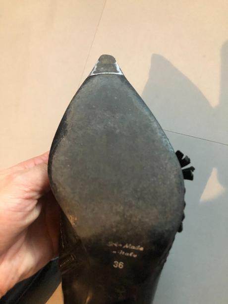 Stylové černá kůže špička sexy kozačky 36 mašle, baťa,36