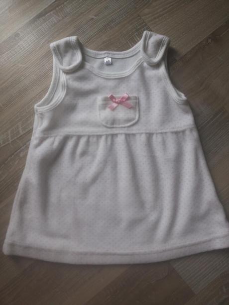 Šatičky pro holčičku, 68