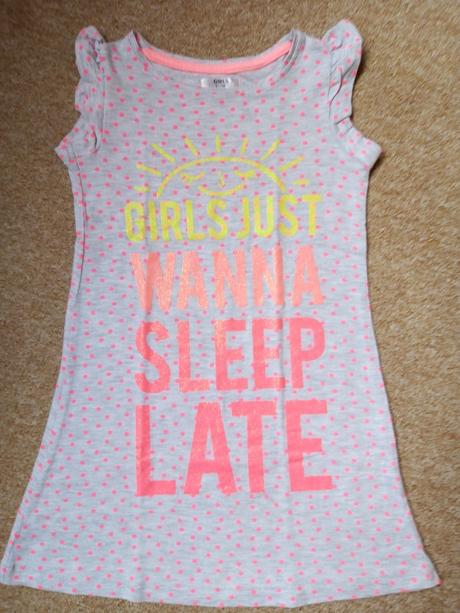 Noční košile zn."girls" vel."92-98", 92