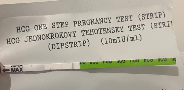 Vidíte na těhotenském testu také něco?