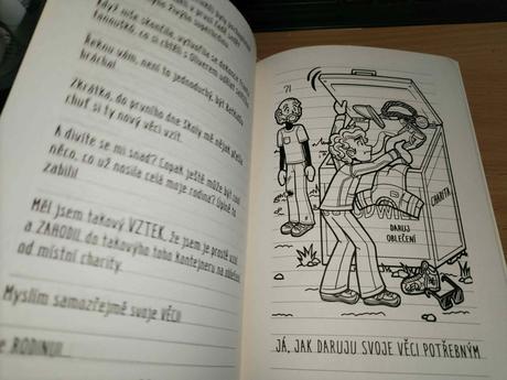 Kniha - maxovy trable zamčený ve školní skříňce,