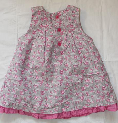 Bf278. manšestrové šaty 6 měs., early days,68