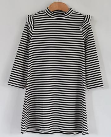 Šaty vel. 5 let, matalan,110