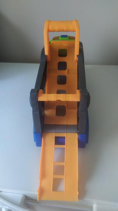 Auto scania délka 38cm, 