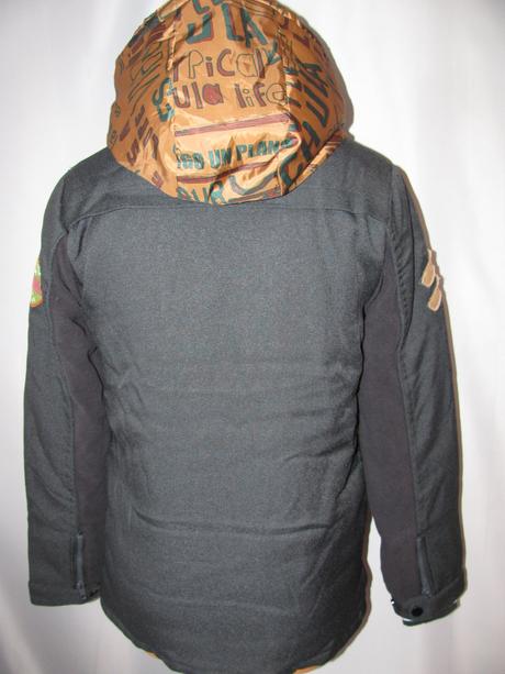 Zimní šedočerná skvělá bunda s kapucí desigual, desigual,164