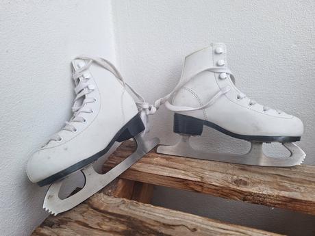 Dívčí lední brusle, vel. 31, 31