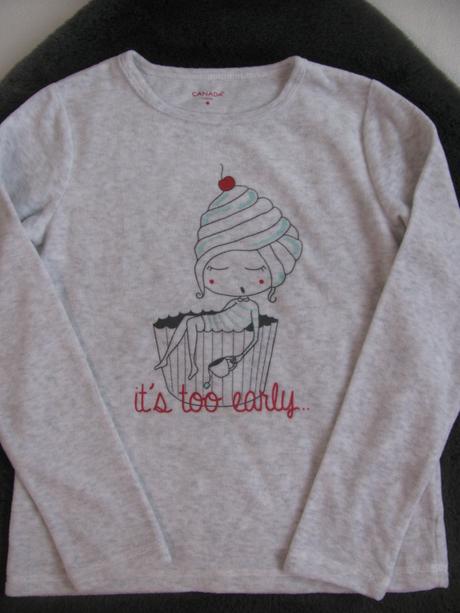 Krásná velurová světle šedá halenka s obrázkem, house,140