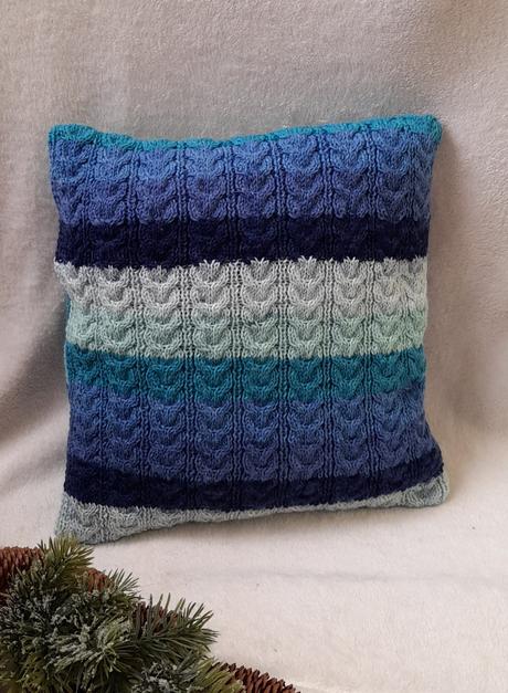 Copánkový pletený povlak ombré modrý tyrkys, 