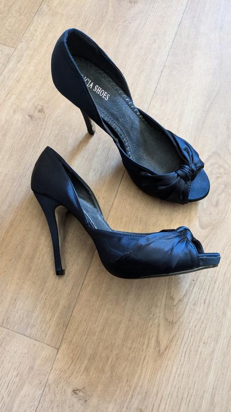 T456  krásné společenské, plesové lodičky vel. 40, 40