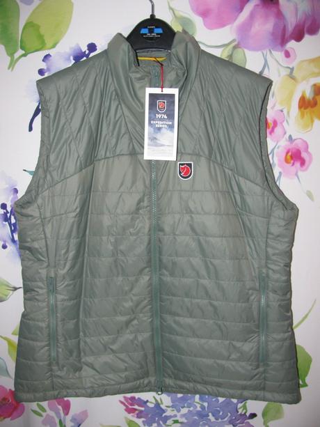 Luxusní lehká dámská vesta švédské zn.fjällräven, xl
