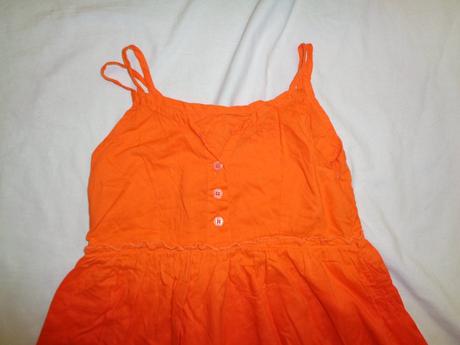Pěkné oranžové vzdušné letní volánové šaty, st. bernard,140