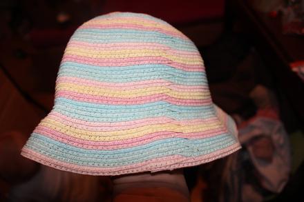 Dívčí klobouk proužky, obvod 48 - 49 cm, h&m,86